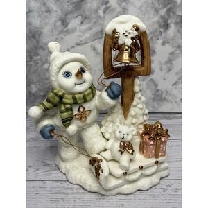 Vintage Grandeur Noel Porcelain Snowman Family Collection 2001 Unboxed 5.5" Gold